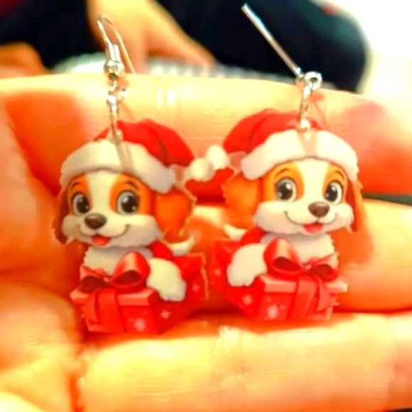 Holiday hand crafted dangle earrings - Picture 2 of 5